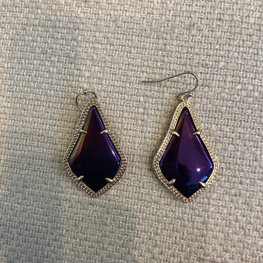 Purple iridescent pear shaped Kendra Scott earrings